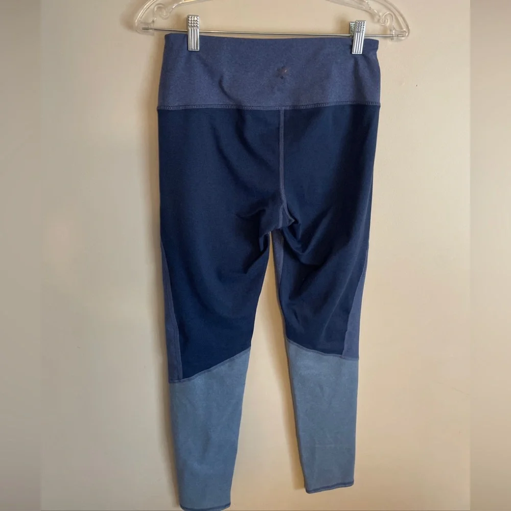 Small Splendid Colorblock Leggings Blue Workout Yoga Gym Pants EUC Full Length.